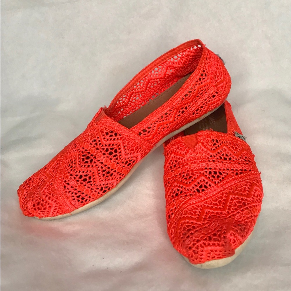 Toms